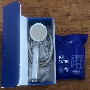 Atojet Shower Head skin care infused with Pure Filter and 4 refills